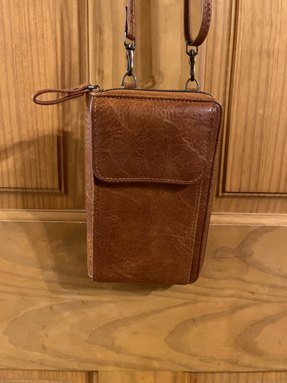 Everyday Convertible Crossbody Wallet - Brown